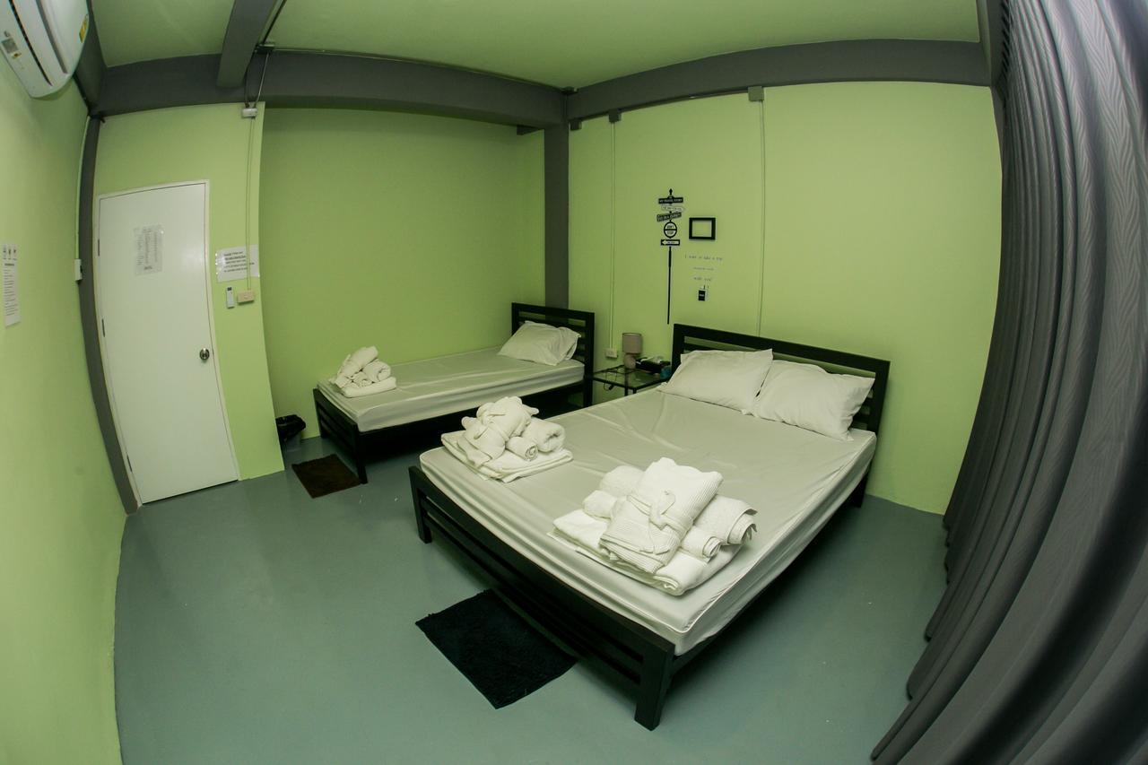 Samsen 8 Hostel Bangkok Dış mekan fotoğraf