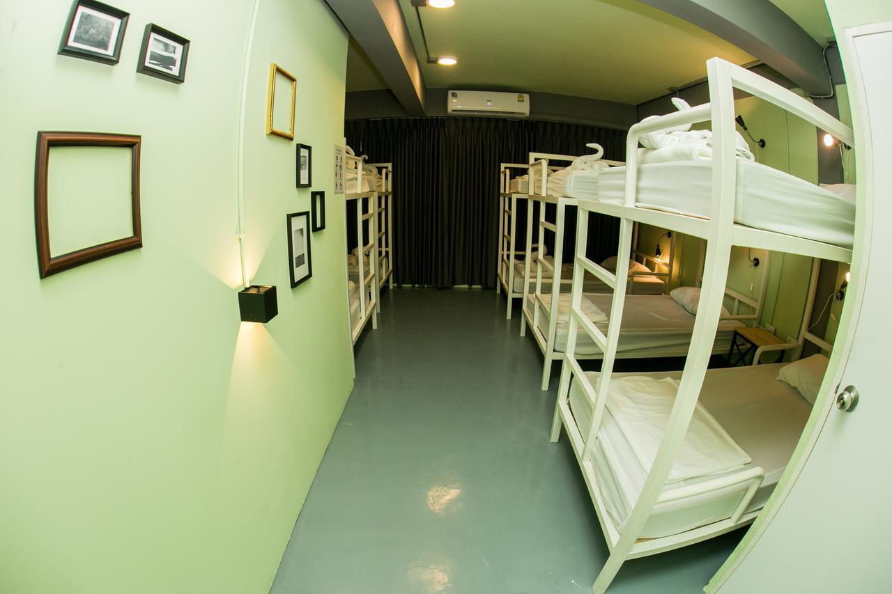Samsen 8 Hostel Bangkok Dış mekan fotoğraf
