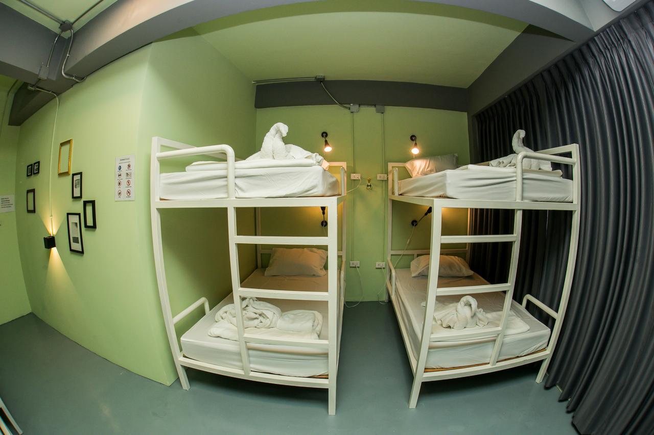Samsen 8 Hostel Bangkok Dış mekan fotoğraf