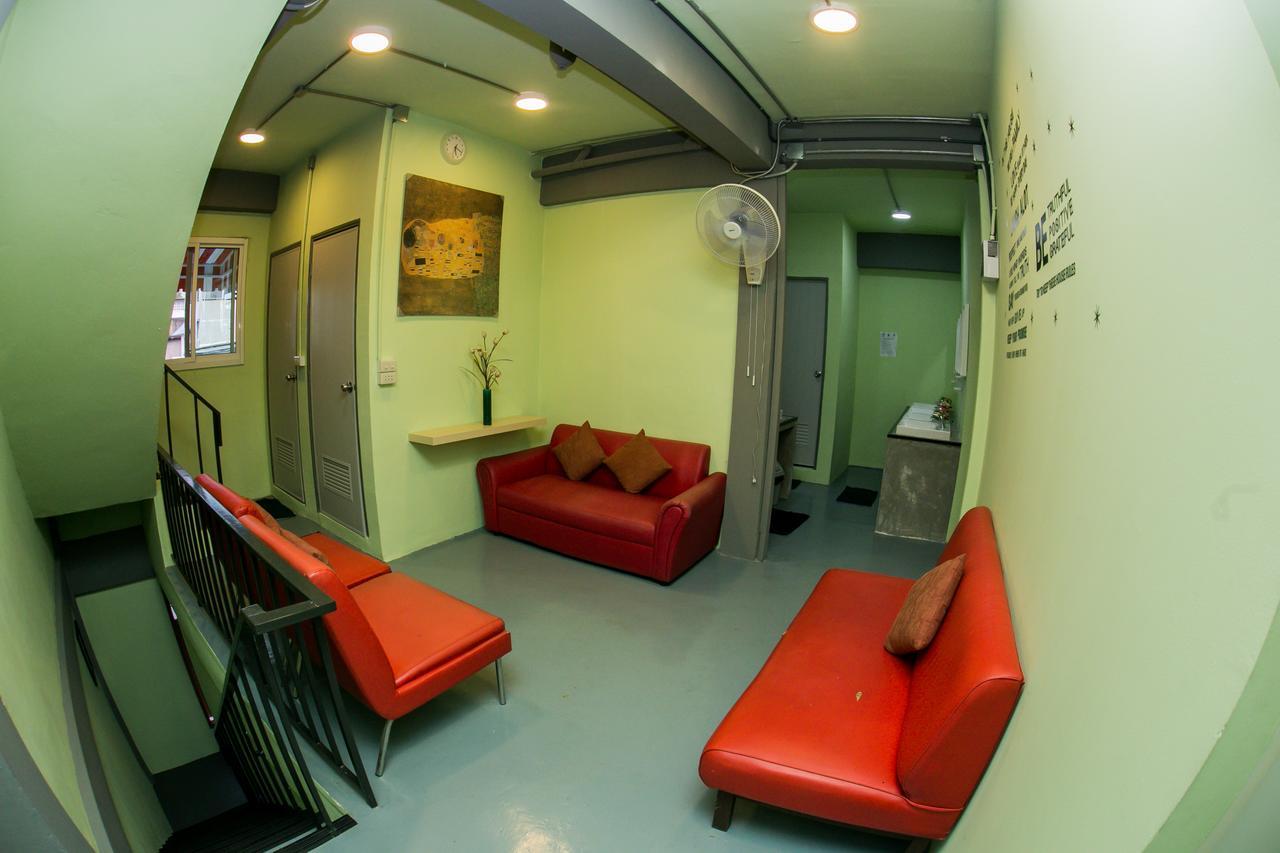 Samsen 8 Hostel Bangkok Dış mekan fotoğraf