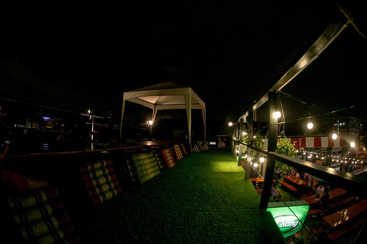 Samsen 8 Hostel Bangkok Dış mekan fotoğraf