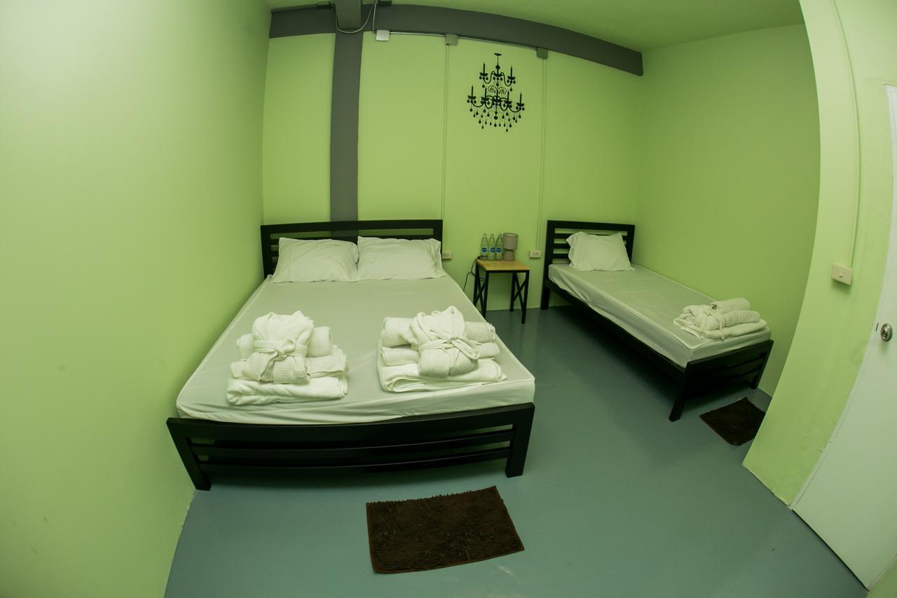 Samsen 8 Hostel Bangkok Dış mekan fotoğraf