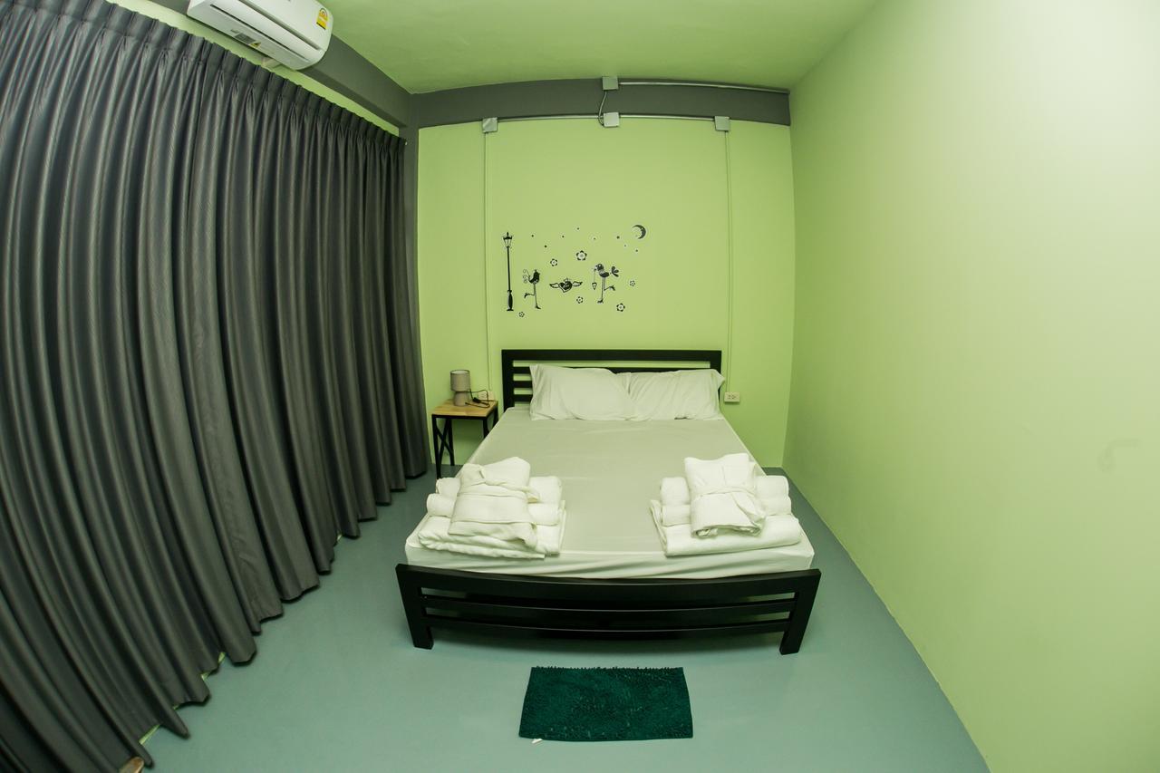 Samsen 8 Hostel Bangkok Dış mekan fotoğraf